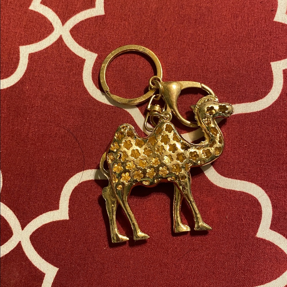 Gold Camel Keychain /Bag charm 3” with Rhinestones - Picture 2 of 2